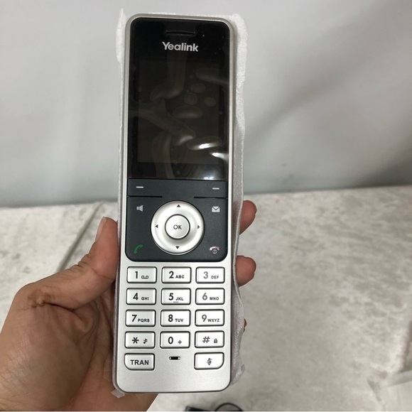Yealink W56H IP dect phone - Picture 1 of 9